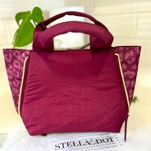 Stella & Dot Zip It Crossbody- Oxblood